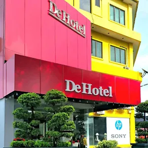 2* Hotel De